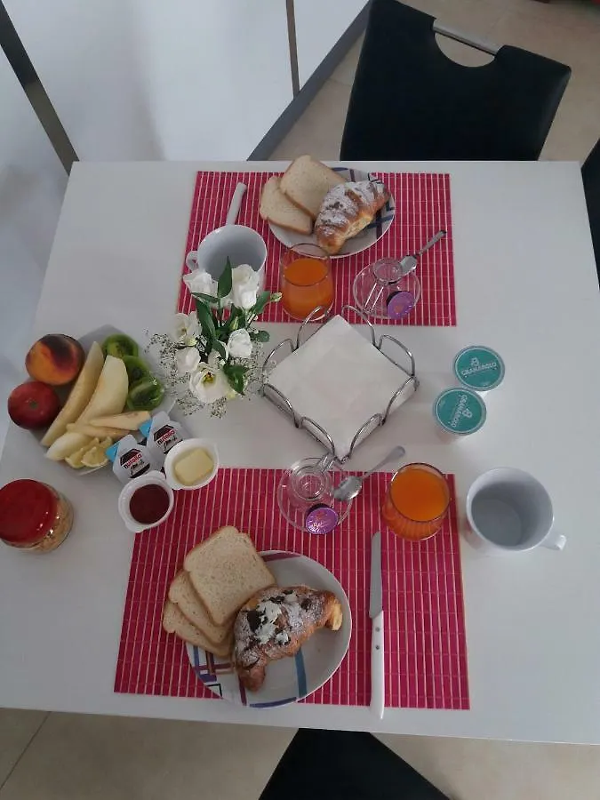 Maui Apartament Alcamo 0*,